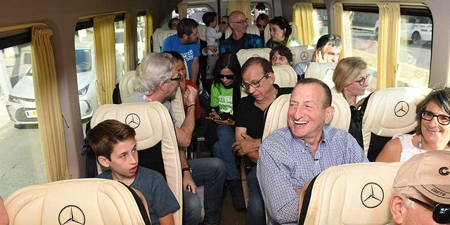 Over 10,000 People Rode Tel Aviv’s Shabbat Shuttle Service This Weekend