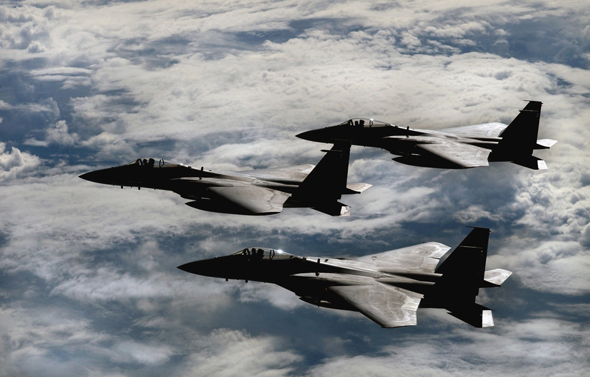 מטוסי F15 במבנה מכונס מטוסי F15 במבנה מכונס