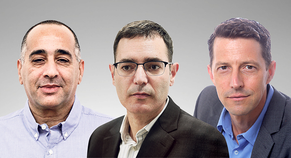 מימין: מנכ"ל פנאקסיה דדי סגל, מנכ"ל בזלת מאיר אריאל, מנכ"ל משרד הבריאות משה בר סימן טוב מימין: מנכ"ל פנאקסיה דדי סגל, מנכ"ל בזלת מאיר אריאל, מנכ"ל משרד הבריאות משה בר סימן טוב