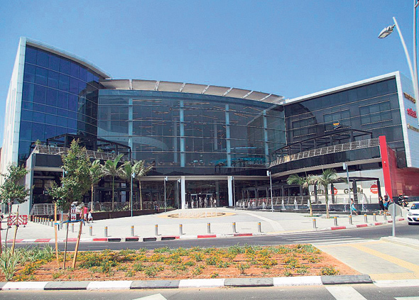 אושילנד. רמ"י ניסתה להגדיל את הפער בין שווי השטח לפני ההשבחה לשווי אחריה אושילנד. רמ"י ניסתה להגדיל את הפער בין שווי השטח לפני ההשבחה לשווי אחריה
