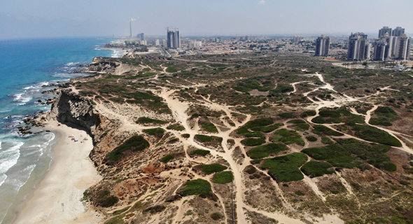 קו החוף של חדרה. תוכנית המתאר הארצית לחופים בוטלה ואוחדה קו החוף של חדרה. תוכנית המתאר הארצית לחופים בוטלה ואוחדה