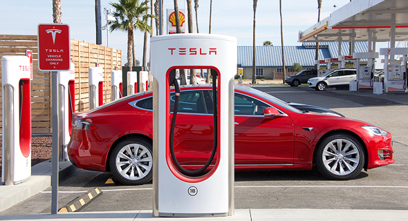 Model 3 Tesla. Photo: Shutterstock