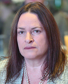 "אין ספק שיש הרבה כסף בזבל", ליזי אורון "אין ספק שיש הרבה כסף בזבל", ליזי אורון