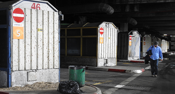 הרציפים מהם אמורים היו לצאת האוטובוסים העירוניים, צילום: דור זומר