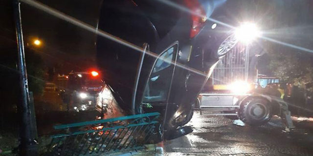 גבר נסחף עם רכבו בשיטפון בבנימינה - וטבע למוות