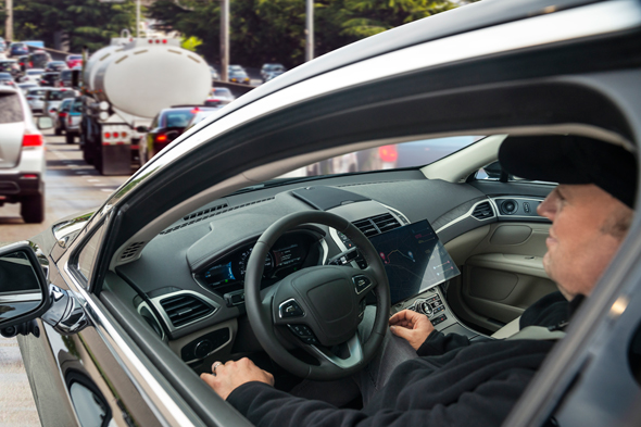 HAnds-free driving. Photo: Qualcomm HAnds-free driving. Photo: Qualcomm