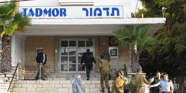 עיריית הרצליה החלה לדון בהתנגדויות לתוכנית השימור ונראה שלא תתפשר