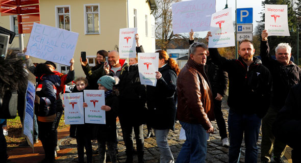 הפגנה נגד כריתת היער בגרמניה