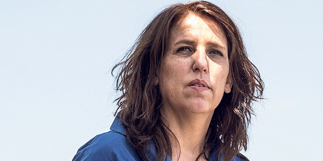 זה הבקבוק שלי: רותו מודן בתערוכה חדשה