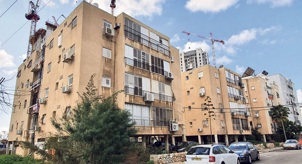 מתחם התמ"א בבת ים. חלק משמעותי מהפרויקט טרם בוצע מתחם התמ"א בבת ים. חלק משמעותי מהפרויקט טרם בוצע