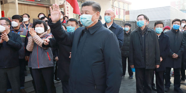 Chinese President Xi Jinping tours Beijing. Photo: Reuters