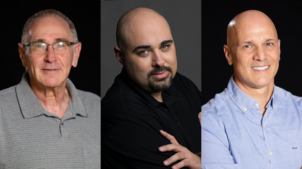 מייסדי אורקסטרה. מימין: יצחק זק ,עמרי לביא וד"ר ג'ייקוב יוקלסון מייסדי אורקסטרה. מימין: יצחק זק ,עמרי לביא וד"ר ג'ייקוב יוקלסון