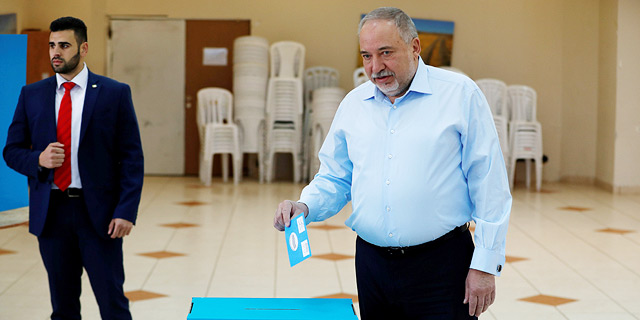 ליברמן: "מציע לציבור להתנהל בהתאם לשכל הישר ולא בהתאם להנחיות הממשלה"