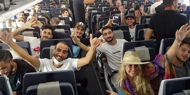 חברות התעופה שכחו מזמן את הישרדותן בקרב על דעת הקהל