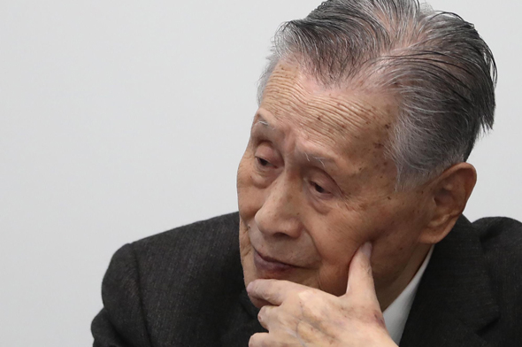 נשיא האולימפיאדה בטוקיו, Yoshiro Mori, במסיבת עיתונאים נשיא האולימפיאדה בטוקיו, Yoshiro Mori, במסיבת עיתונאים