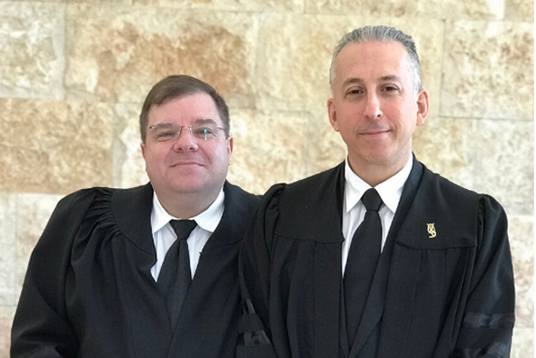 עו"ד צבי בן אליעזר ועו"ד פיני גלעד עו"ד צבי בן אליעזר ועו"ד פיני גלעד