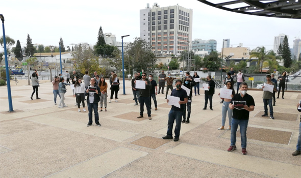 מחאת עובדי חדשות 13 מחאת עובדי חדשות 13
