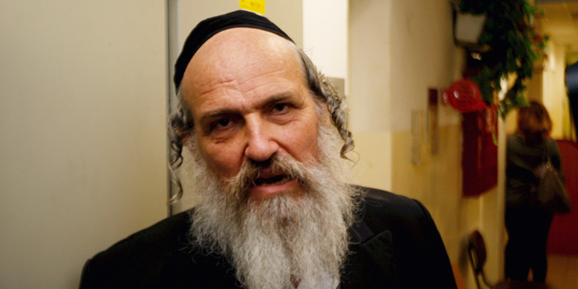 היו"ר ופרשת נערת הפיתוי: המסתורין שמאחורי רוכשת הקרקע