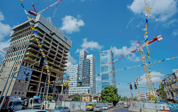 מתחם CBB בבני ברק. החשש מפני הצפה בשוק החלה הרבה לפני משבר הקורונה מתחם CBB בבני ברק. החשש מפני הצפה בשוק החלה הרבה לפני משבר הקורונה