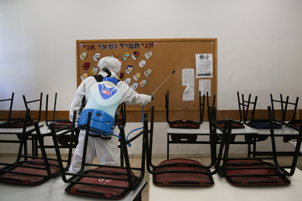 מנכ"ל משרד הבריאות "חלק מהתלמידים לא יחזרו ללימודים ב-1 בספטמבר". גלנט: "יוצרים פאניקה"