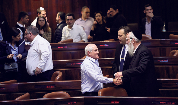 כץ בדיון על חסינותו במליאת הכנסת. "עושה שימוש בכוחו הפוליטי לרווחת אזרחי ישראל בלבד" כץ בדיון על חסינותו במליאת הכנסת. "עושה שימוש בכוחו הפוליטי לרווחת אזרחי ישראל בלבד"