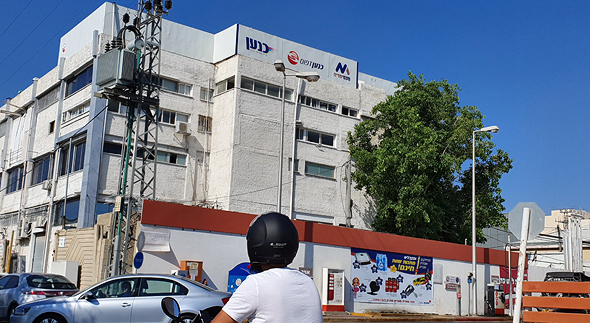 משרדי מקסימדיה. החברה שכרה רו”ח חיצוני לבדיקת ספרי החשבונות משרדי מקסימדיה. החברה שכרה רו”ח חיצוני לבדיקת ספרי החשבונות