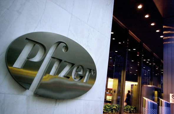 Pfizer said it expects to produce up to 1.3 billion doses of the vaccine in 2021. Photo: AP Pfizer said it expects to produce up to 1.3 billion doses of the vaccine in 2021. Photo: AP