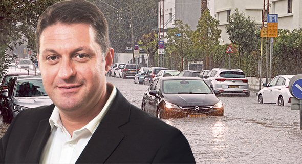 חיים ביבס על רקע הצפה בת”א בחורף האחרון. משרד החקלאות: “אומדן הצרכים 2 מיליארד שקל” חיים ביבס על רקע הצפה בת”א בחורף האחרון. משרד החקלאות: “אומדן הצרכים 2 מיליארד שקל”