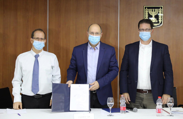 אבי ניסנקורן שר המשפטים אבי ניסנקורן שר המשפטים