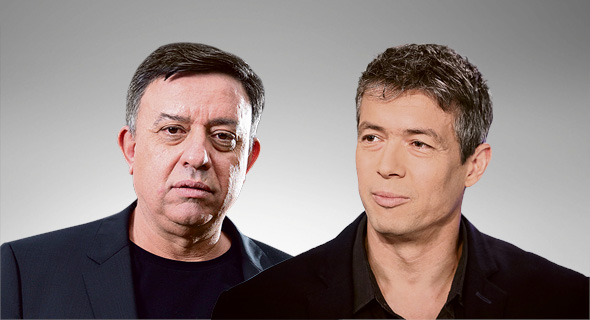 שר התקשורת יועז הנדל ומנכ”ל סלקום אבי גבאי. שלוש קבוצות יילחמו על תדרים איכותיים שר התקשורת יועז הנדל ומנכ”ל סלקום אבי גבאי. שלוש קבוצות יילחמו על תדרים איכותיים
