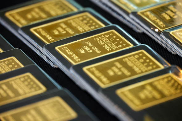 Gold prices are rising alongside the stock market. Photo:Reuters Gold prices are rising alongside the stock market. Photo:Reuters