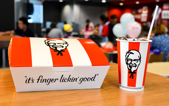 KFC הפסיקה ללקק את האצבעות