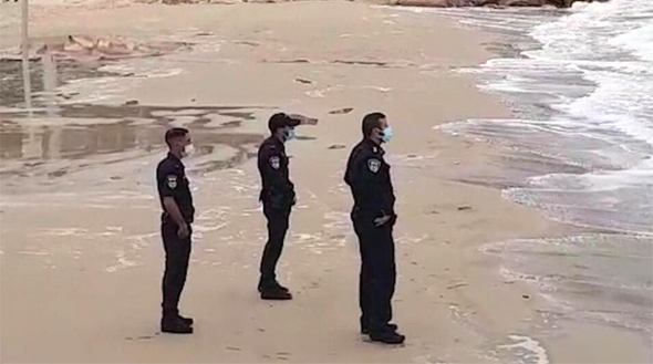 שוטרים בים שוטרים בים
