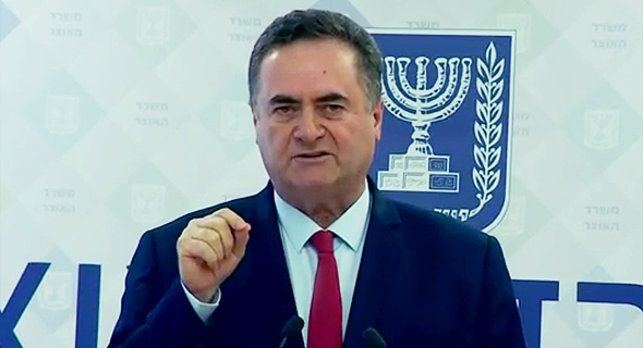 שר האוצר ישראל כץ. כיפופי ידיים עם כחול לבן על קיצוץ שכר הנבחרים שר האוצר ישראל כץ. כיפופי ידיים עם כחול לבן על קיצוץ שכר הנבחרים