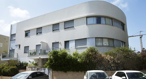 דירת היוקרה של אמיר מוכתרי בתל ברוך צפון. הבעלות הועברה על שם גרושתו דירת היוקרה של אמיר מוכתרי בתל ברוך צפון. הבעלות הועברה על שם גרושתו