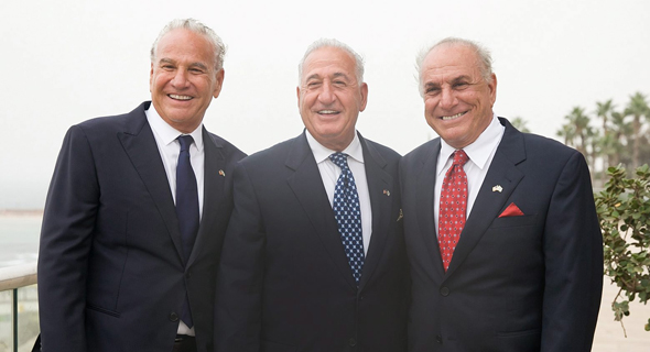 האחים נקש האחים נקש