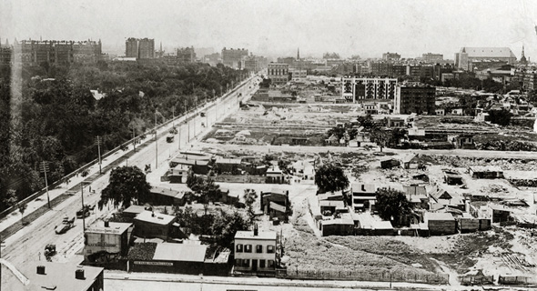 העבודות על השדרה הסמוכה לפארק ממערב העבודות על השדרה הסמוכה לפארק ממערב