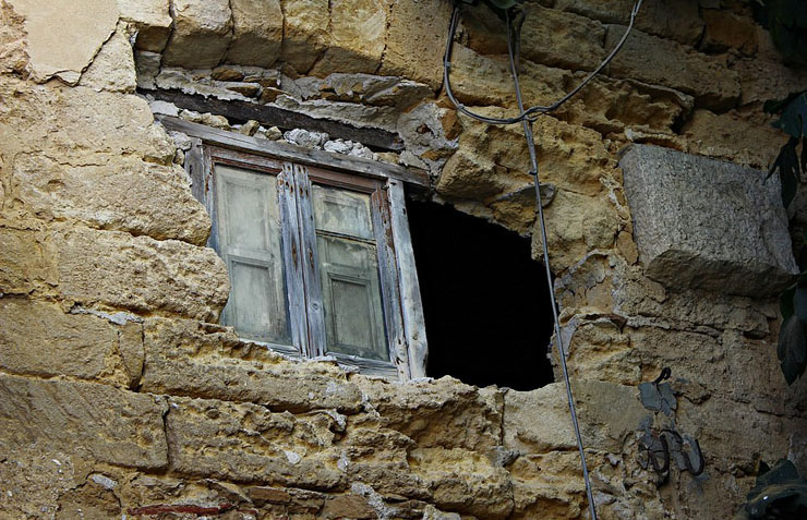 בית שנראה נטוש, למכירה בסיציליה בית שנראה נטוש, למכירה בסיציליה