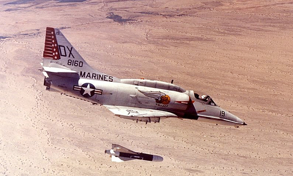 סקייהוק מטיל פצצת AGM62 סקייהוק מטיל פצצת AGM62