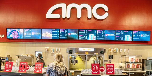 עד מחר: AMC מתכננת לפתוח את רוב אולמות הקולנוע שלה בארה"ב