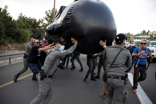 העימותים עם המשטרה בכביש 1 שהובילה ל-18 עצורים
