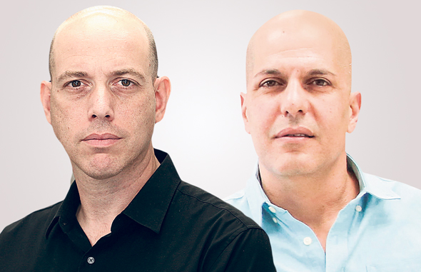 מנכ”ל המילטון אפי אהרוני (מימין) ומנכ”ל אלקטרה צריכה צביקה שווימר. אמצעי הייצור הצטמצמו מנכ”ל המילטון אפי אהרוני (מימין) ומנכ”ל אלקטרה צריכה צביקה שווימר. אמצעי הייצור הצטמצמו