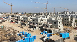 בנייה של באמונה בכרמי גת בנייה של באמונה בכרמי גת