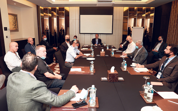 Israeli businesspeople and their Emirati counterparts discuss ways to conduct business. Photo: Orel Cohen Israeli businesspeople and their Emirati counterparts discuss ways to conduct business. Photo: Orel Cohen