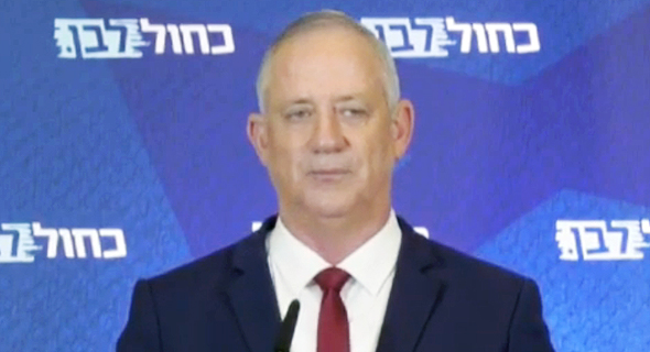 בני גנץ בהצהרה מיוחדת לעיתונות, צילום מסך: Ynet