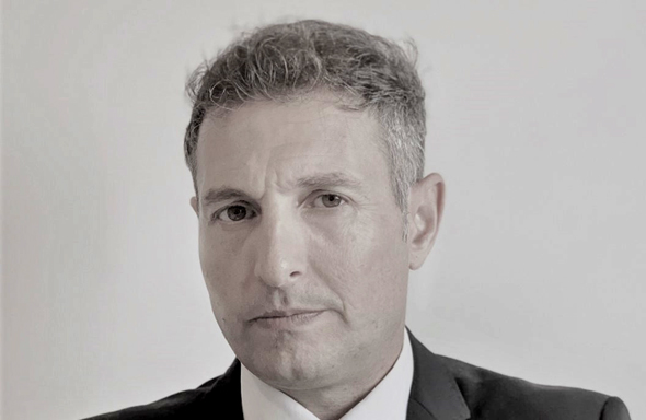 עו"ד שי פיאדה עו"ד שי פיאדה