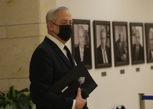 בני גנץ בדיון פיזור כנסת בני גנץ בדיון פיזור כנסת