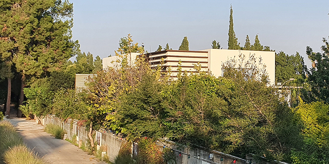עדי צים רכש וילה בסביון מהבת של יו”ר לובינסקי ב־18.6 מיליון שקל