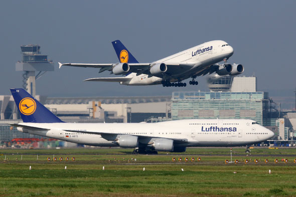 בואינג 747 ואיירבוס A380. נחשו מי הוא מי בואינג 747 ואיירבוס A380. נחשו מי הוא מי