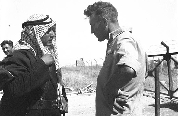 תושב ניר דוד במפגש עם תושב ביסאן. 1939 תושב ניר דוד במפגש עם תושב ביסאן. 1939